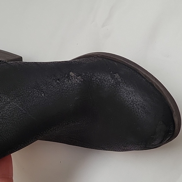 Lucky Brand black ankle boots w/side zippers. SIZE 13 for girls. - Picture 4 of 15